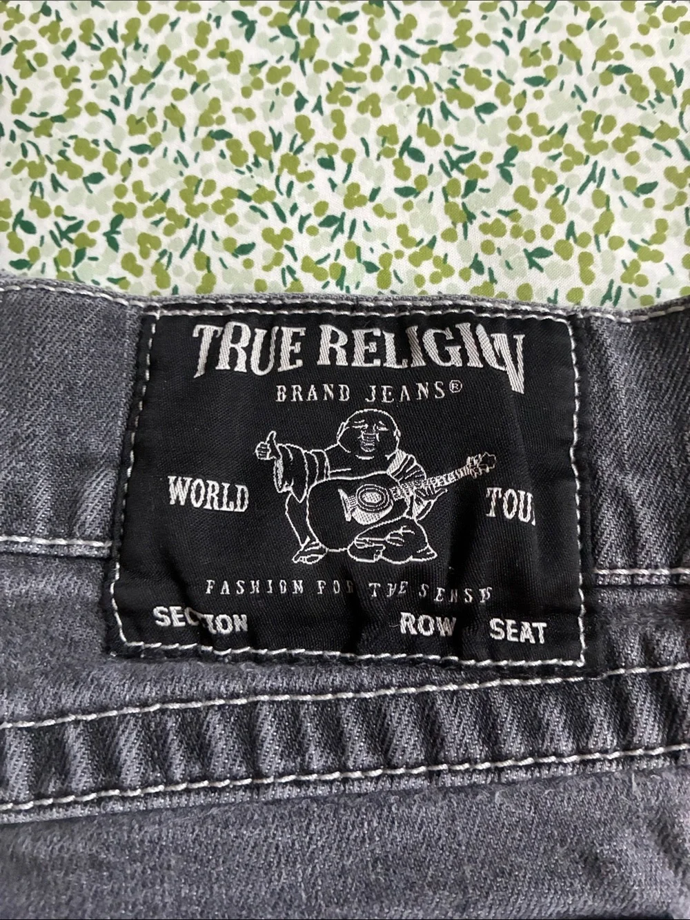 True Religion Gray Ricky Bootcut Jeans with Signature Pocket Stitching size 34